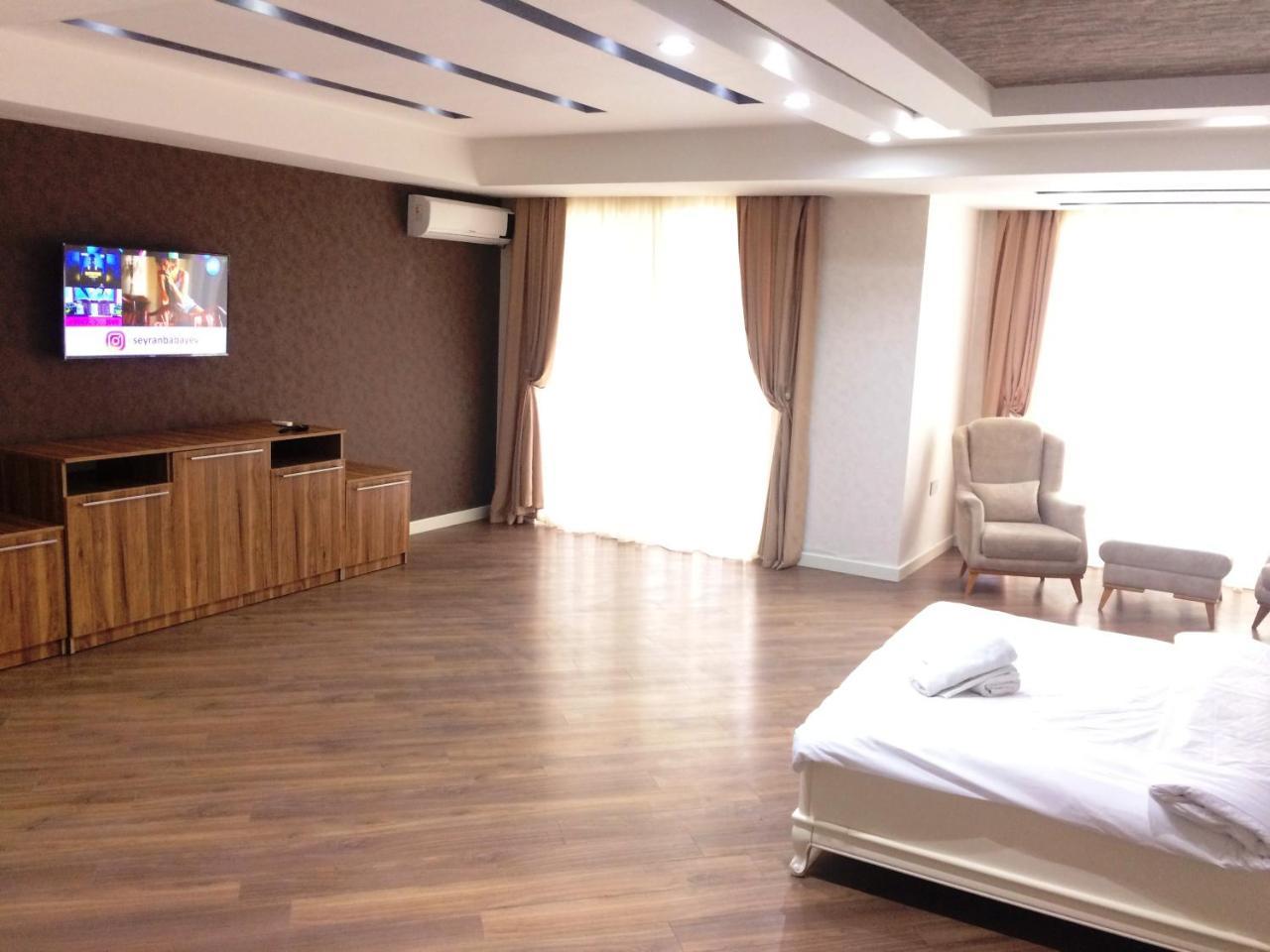 Park Azure Apartment Deluxe 2 Bedroom Баку Екстер'єр фото