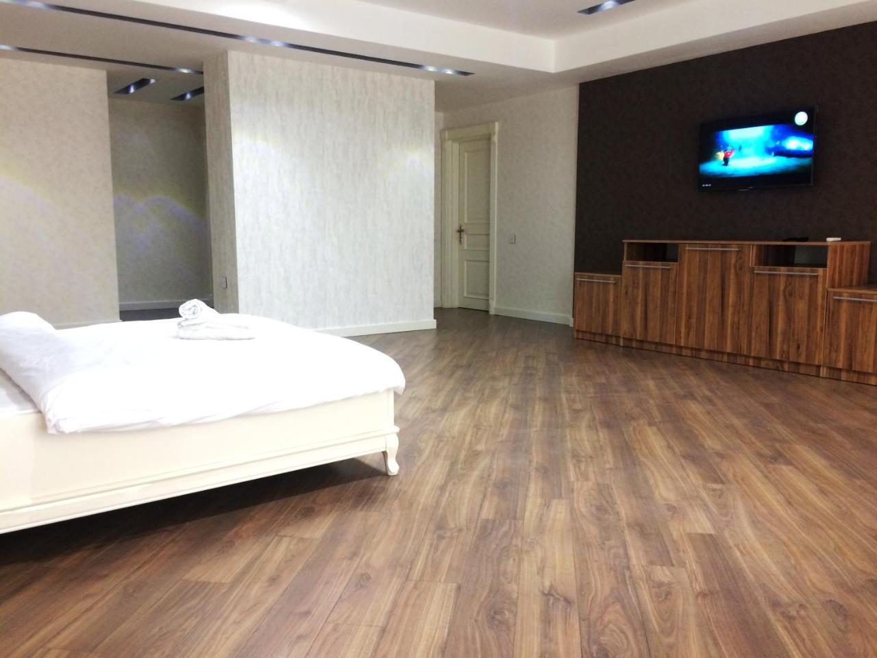 Park Azure Apartment Deluxe 2 Bedroom Баку Екстер'єр фото